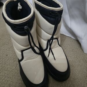 Stylish Cream and Black Women's Boots